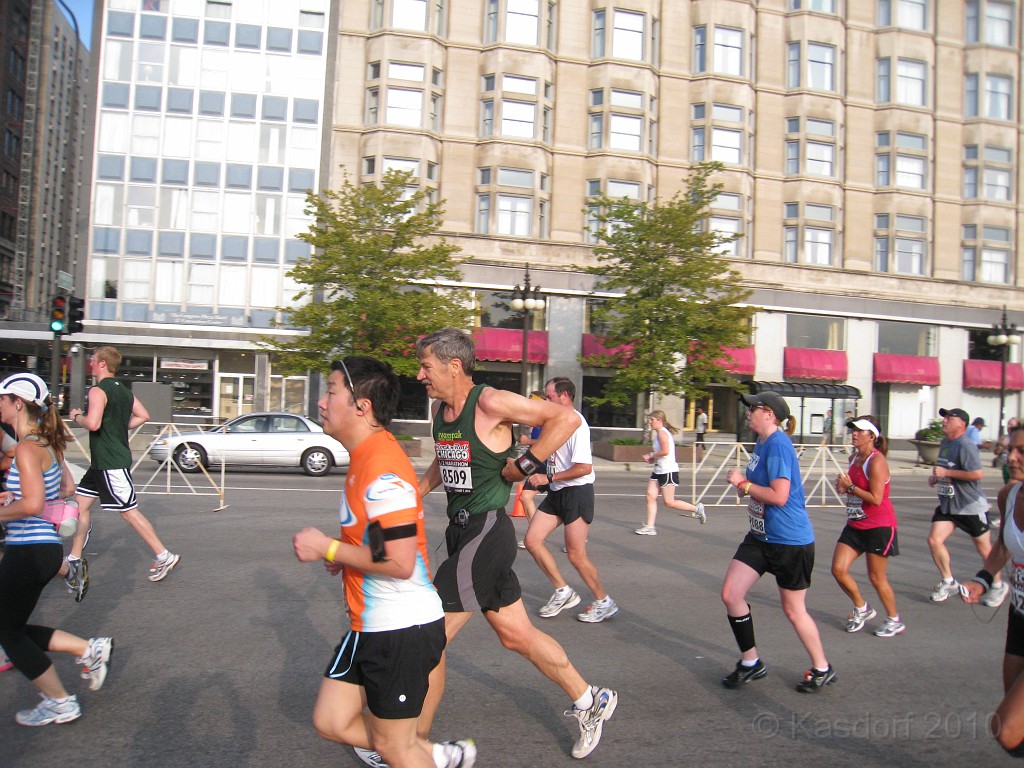 Chicago Rock N Roll 2010 0495.jpg - The Chicago Rock 'N Roll Half Marathon was held on August 1, 2010. A beautiful day, but hot, and a lousy race.